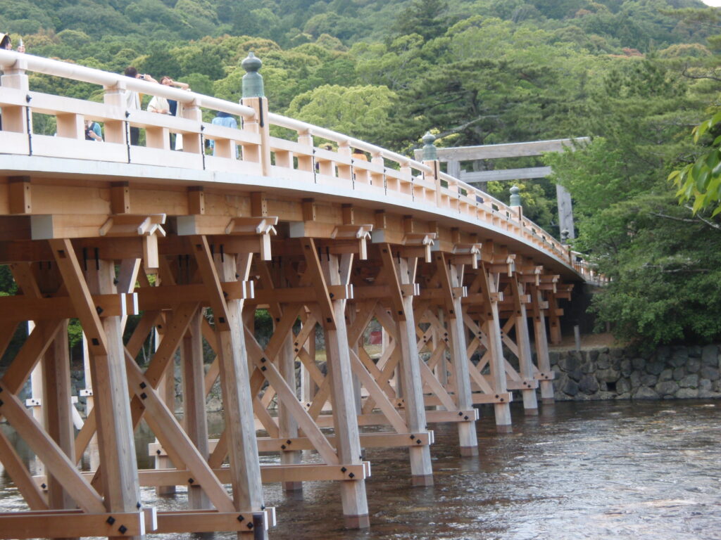五十鈴川に架かる宇治橋＠三重県伊勢市 | 脱炭素技術センター